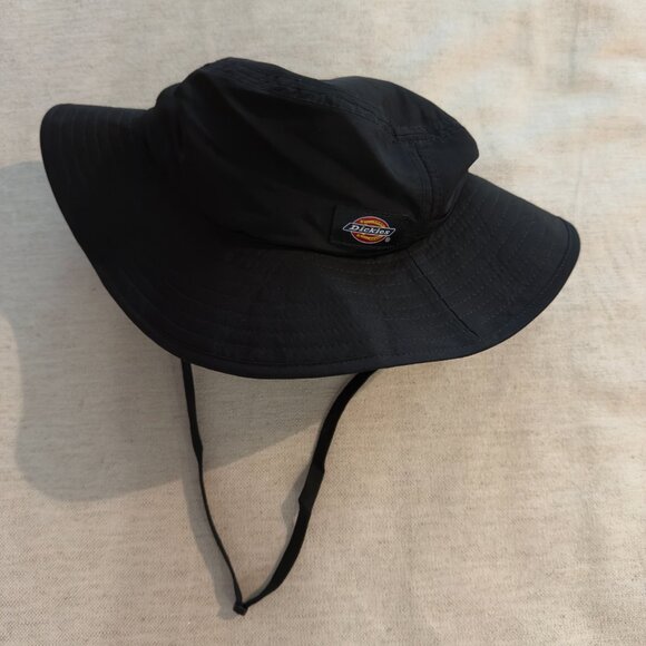 FREE With $50+ Spend or Bundle of 3+ Items: Black Dickies Bucket Hat - Picture 5 of 9